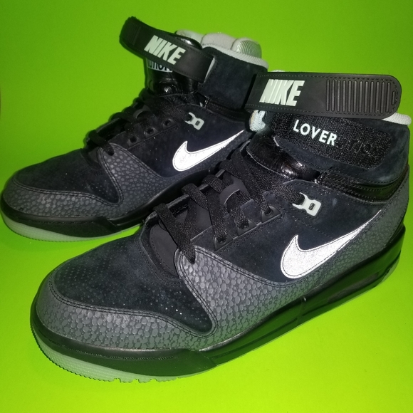 nike air revolution mens